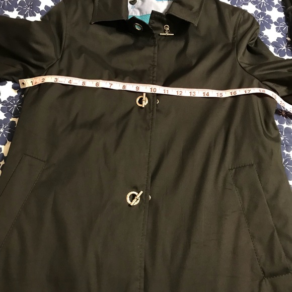 Great, rare, toggle Burberry wool lined coat! - Picture 8 of 8